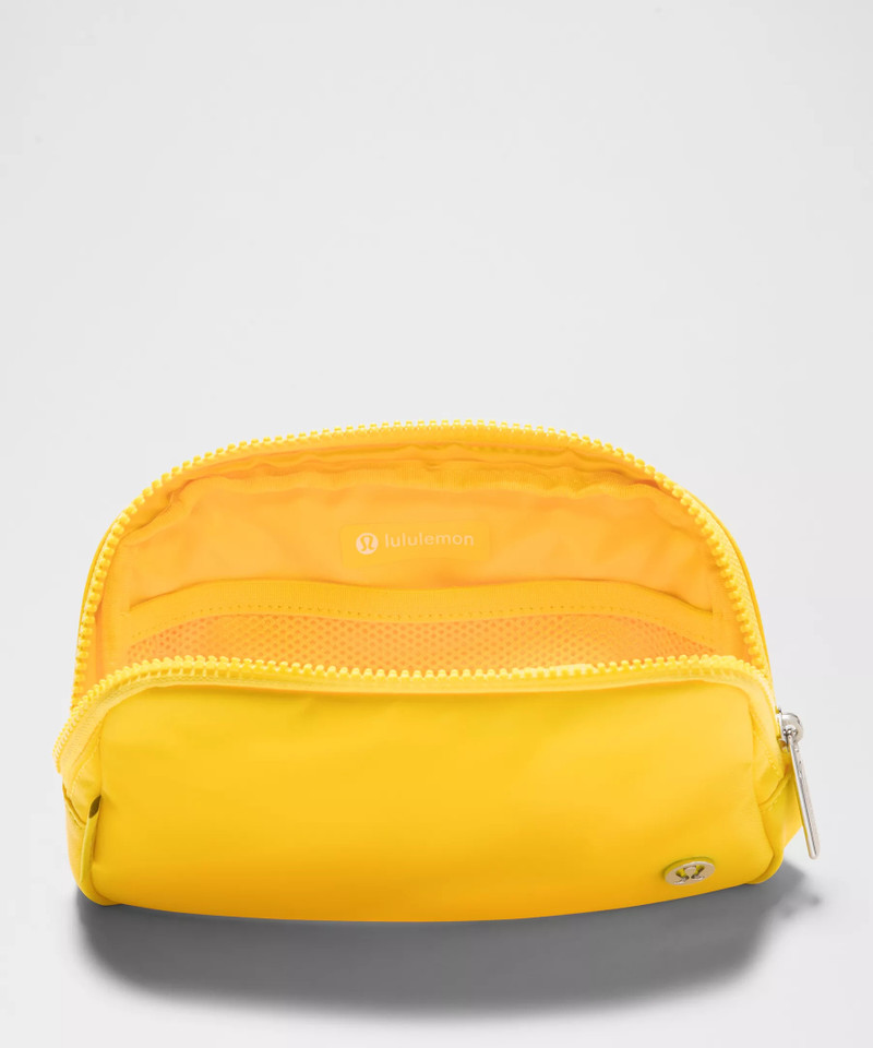 Everywhere Belt Bag 1L 5