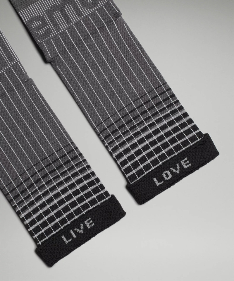Men's Power Stride Crew Socks *Reflective 3