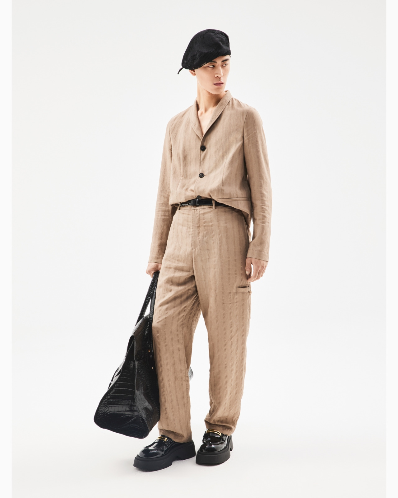 Trousers with monochromatic stripes in a peach-feel viscose-blend - 6