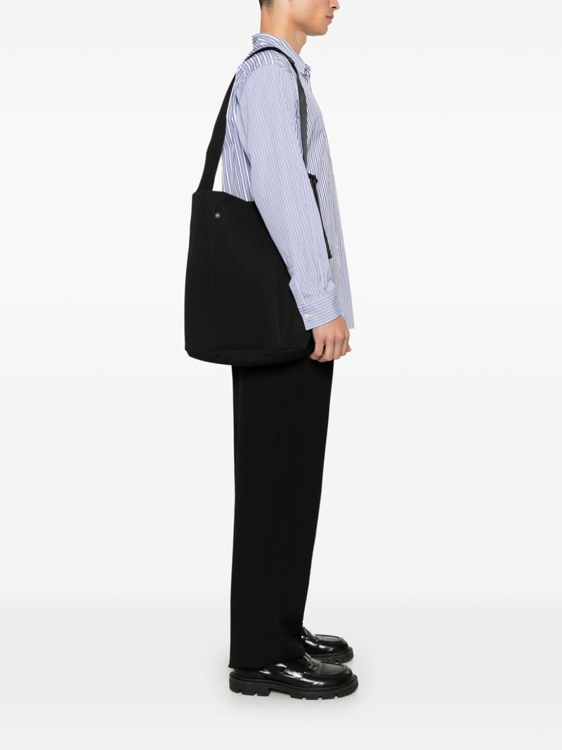 ISSEY MIYAKE Utility tote bag outlook