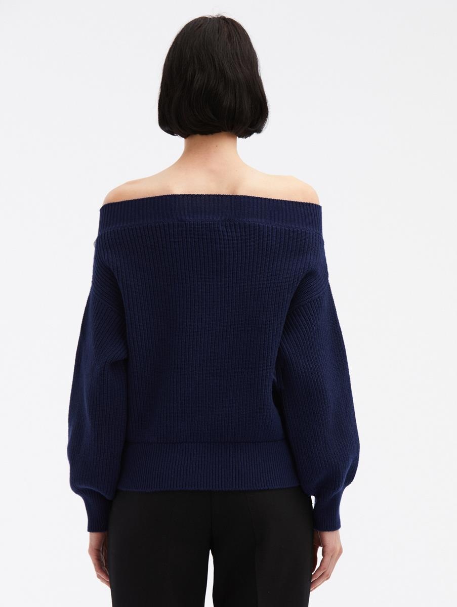 OFF SHOULDER FLORAL APPLIQUÉ PULLOVER - 3
