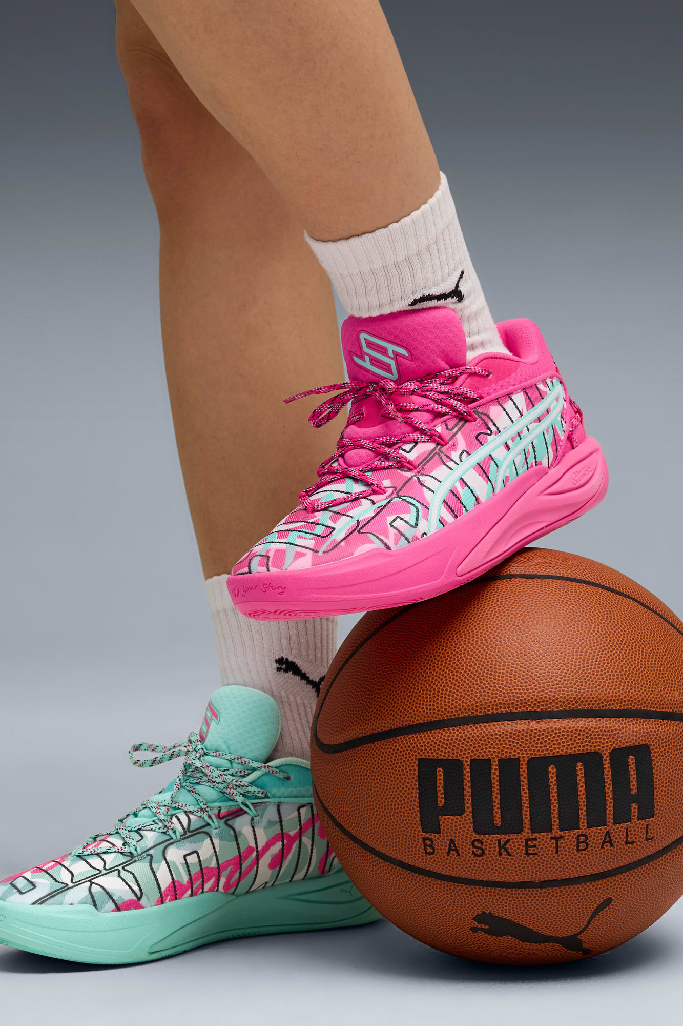 Stewie 4 Timeless Basketball Shoes Women - 9