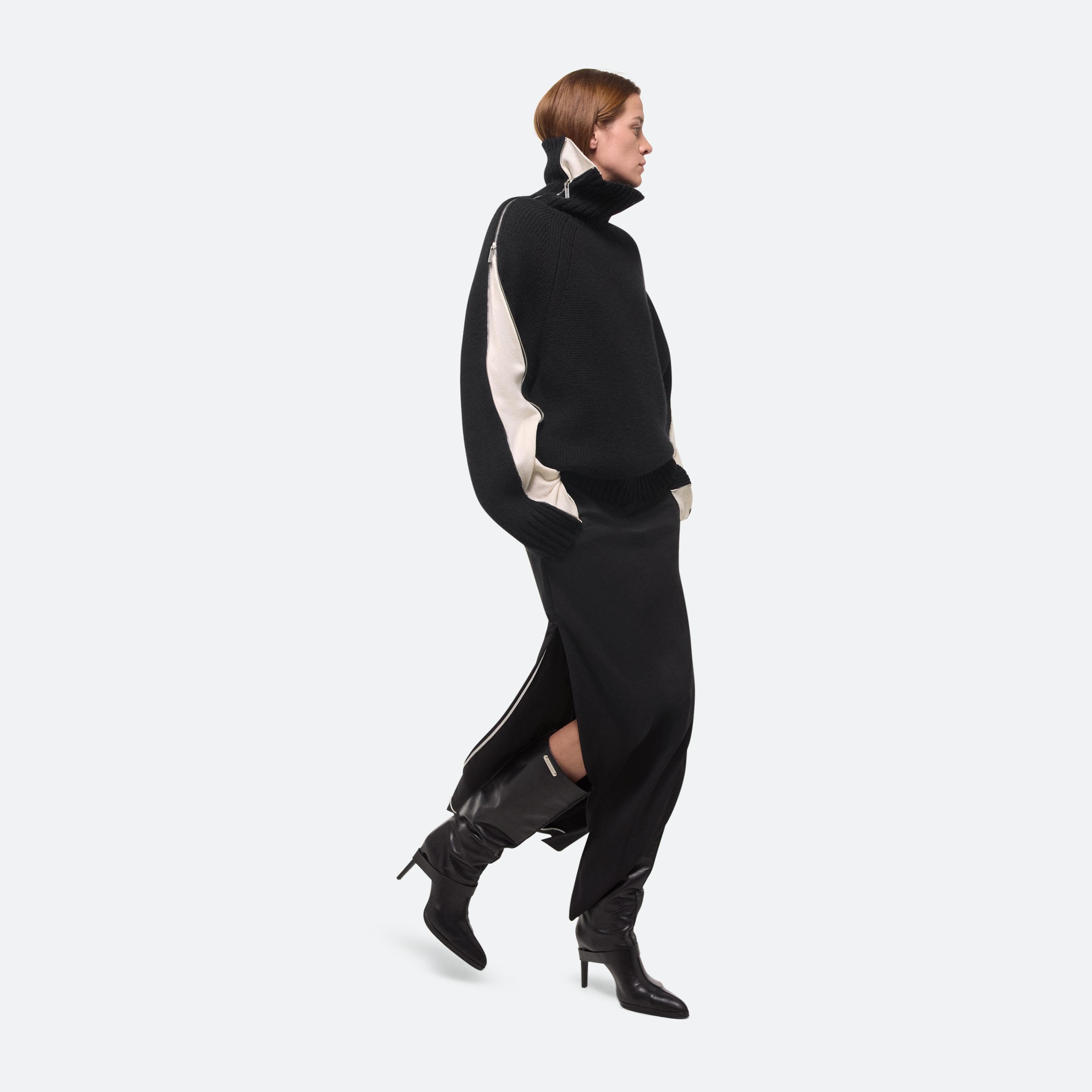 SUITCASE TURTLENECK - 13