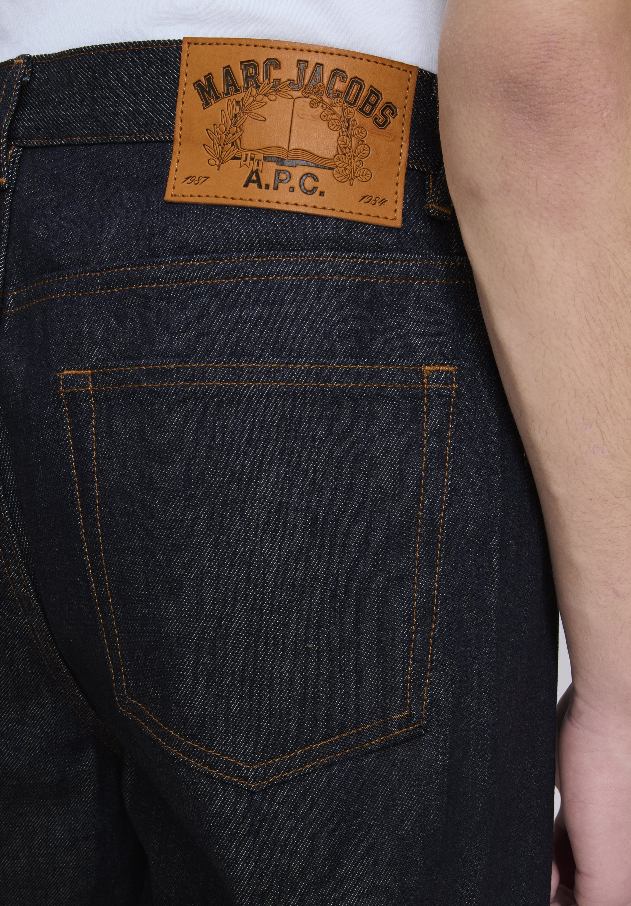THE AARON JEAN - 6