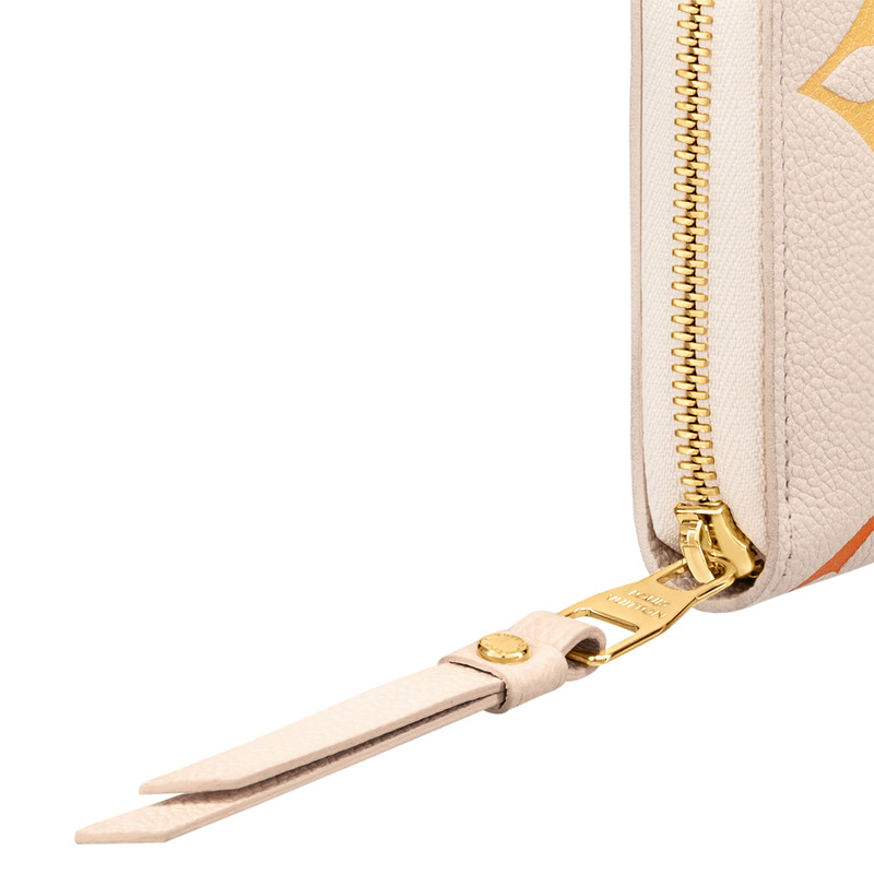 Louis Vuitton Zippy Wallet outlook