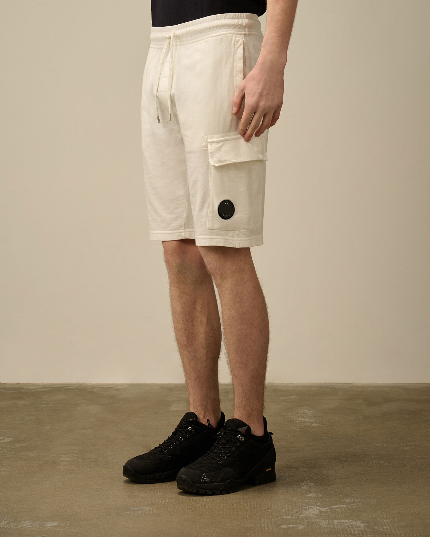 Light Fleece Cargo Lens Shorts - 3