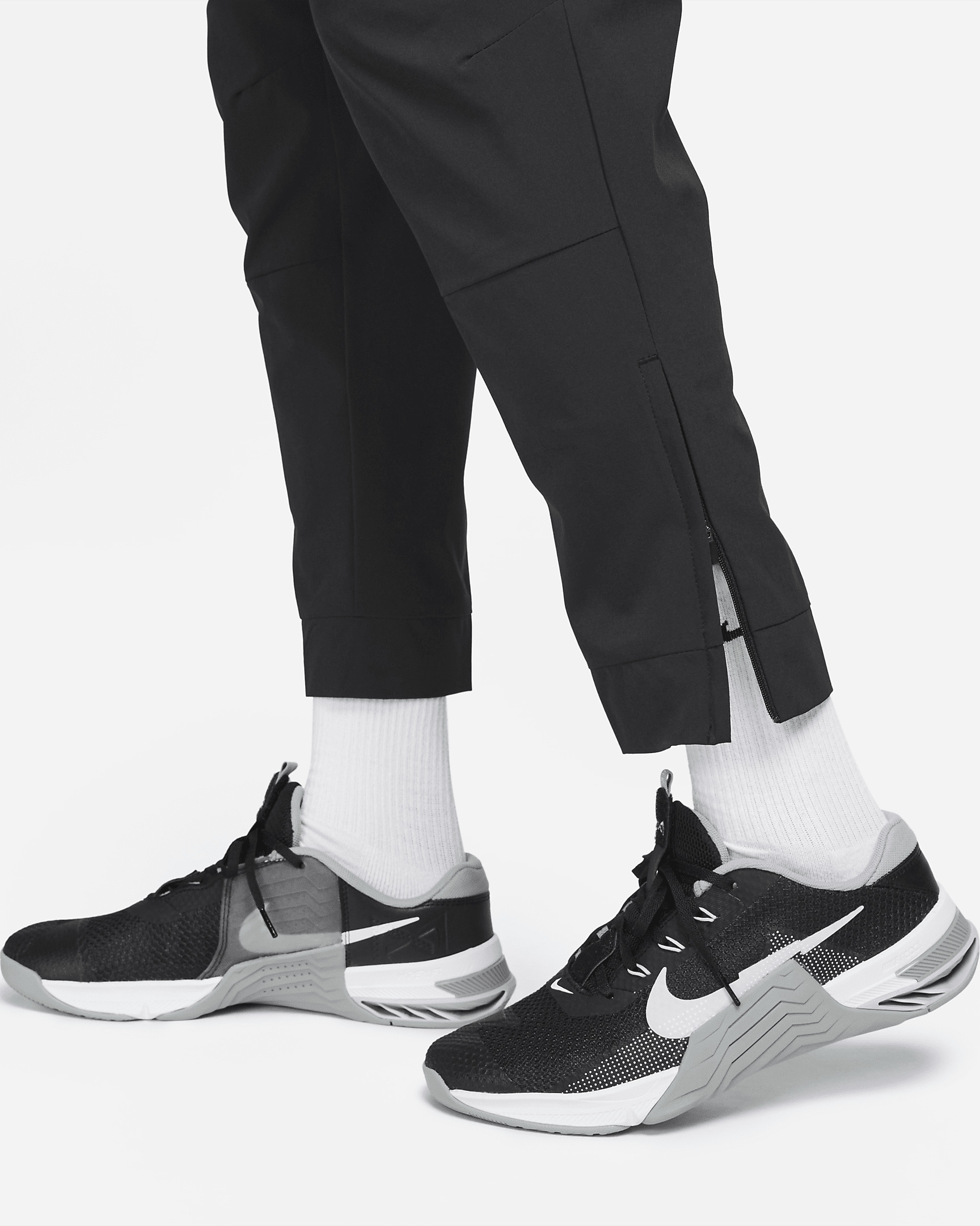 Nike Unlimited Men's Dri-FIT Zippered Cuff Versatile Pants - 5