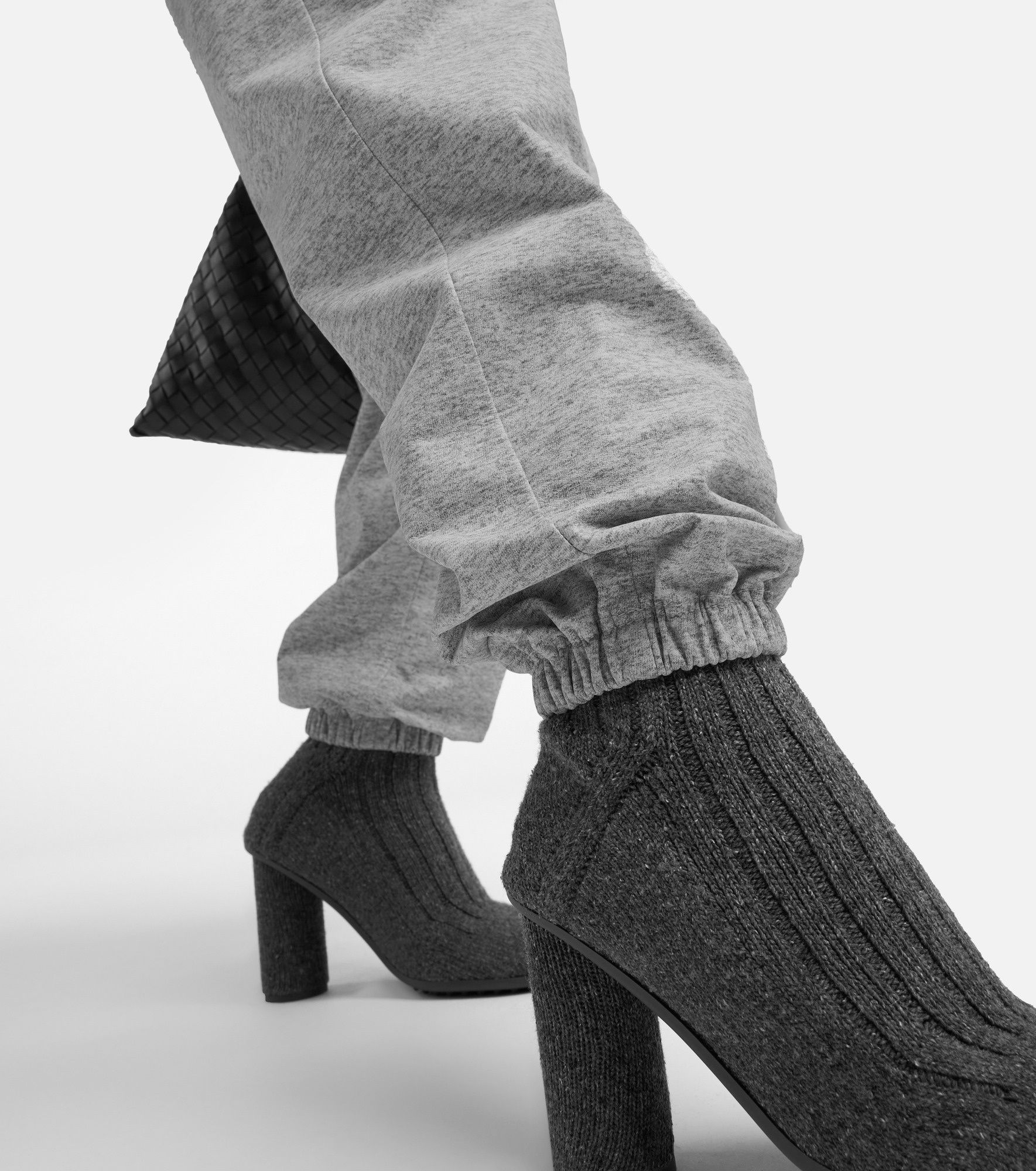 Trompe l'œil leather sweatpants - 5