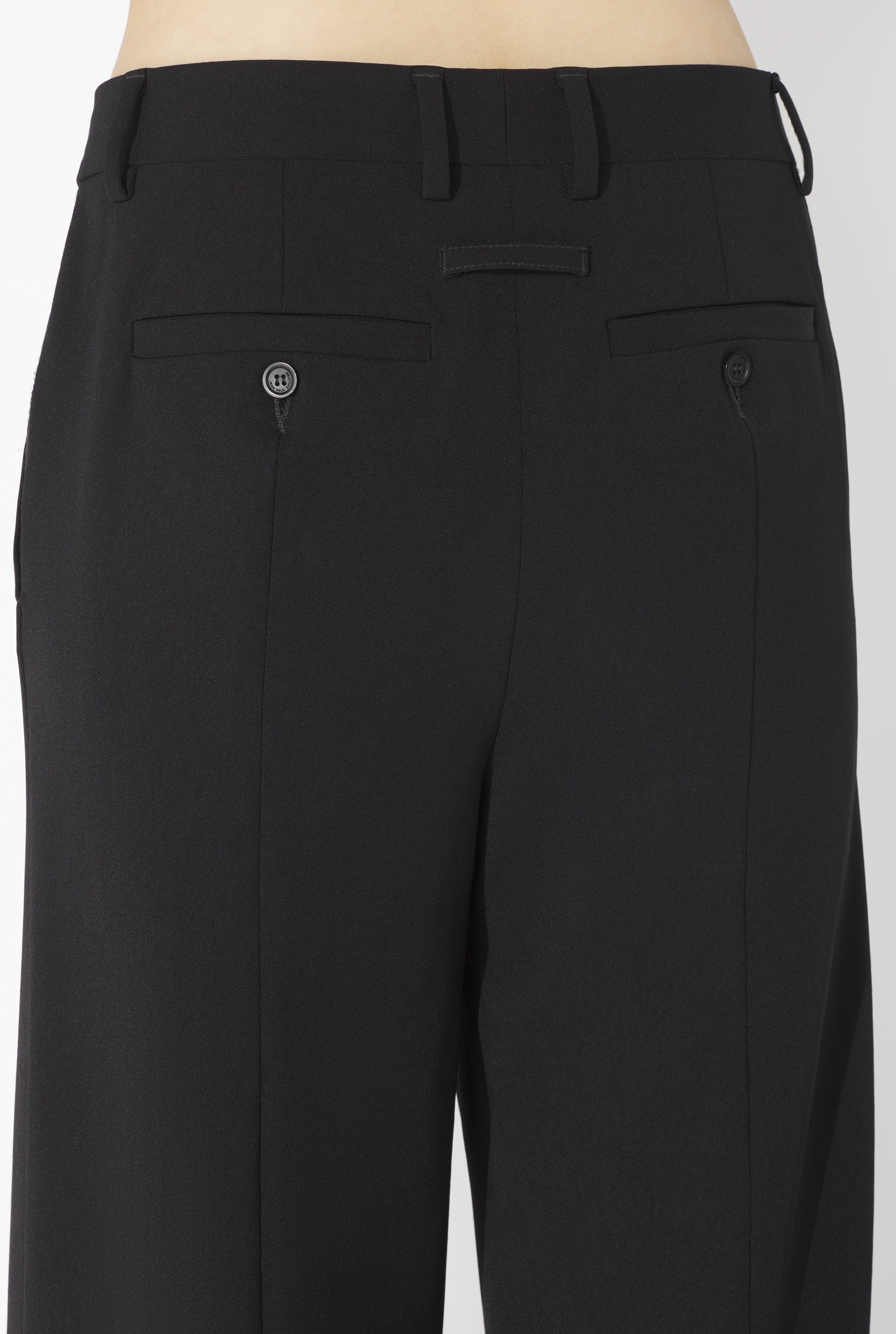 THE BLACK STIRRUP PANTS - 8