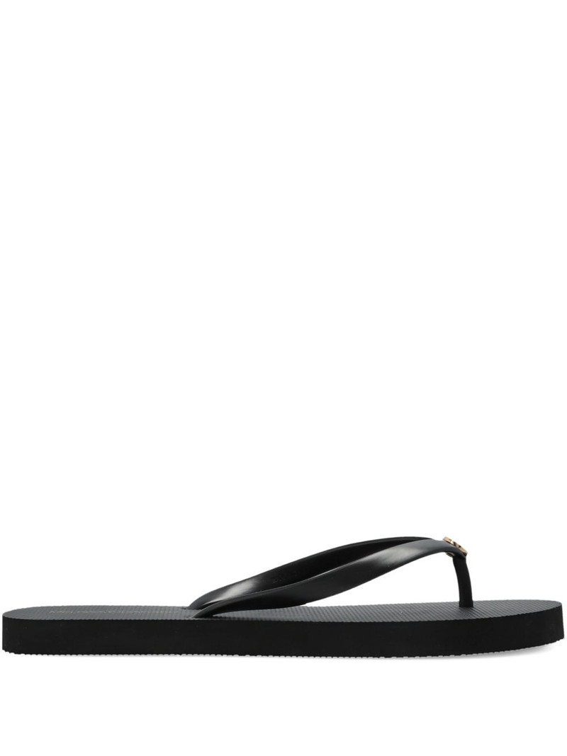 logo-detail flip flops 1