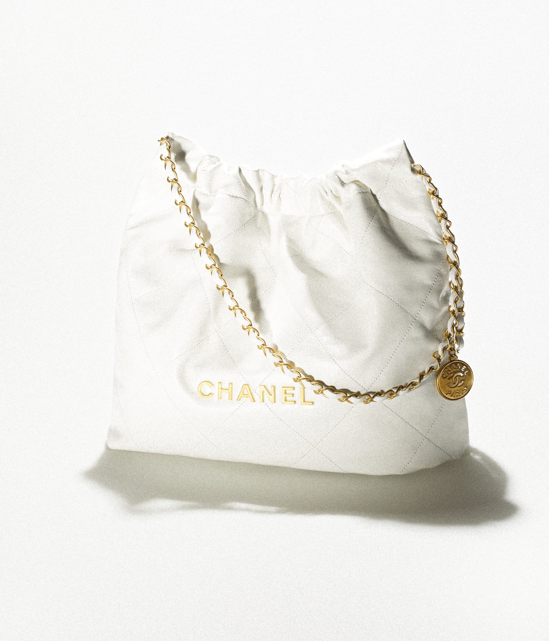 CHANEL 22 Handbag - 2