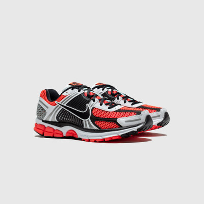 Nike ZOOM VOMERO 5 SE SP "BRIGHT CRIMSON" outlook