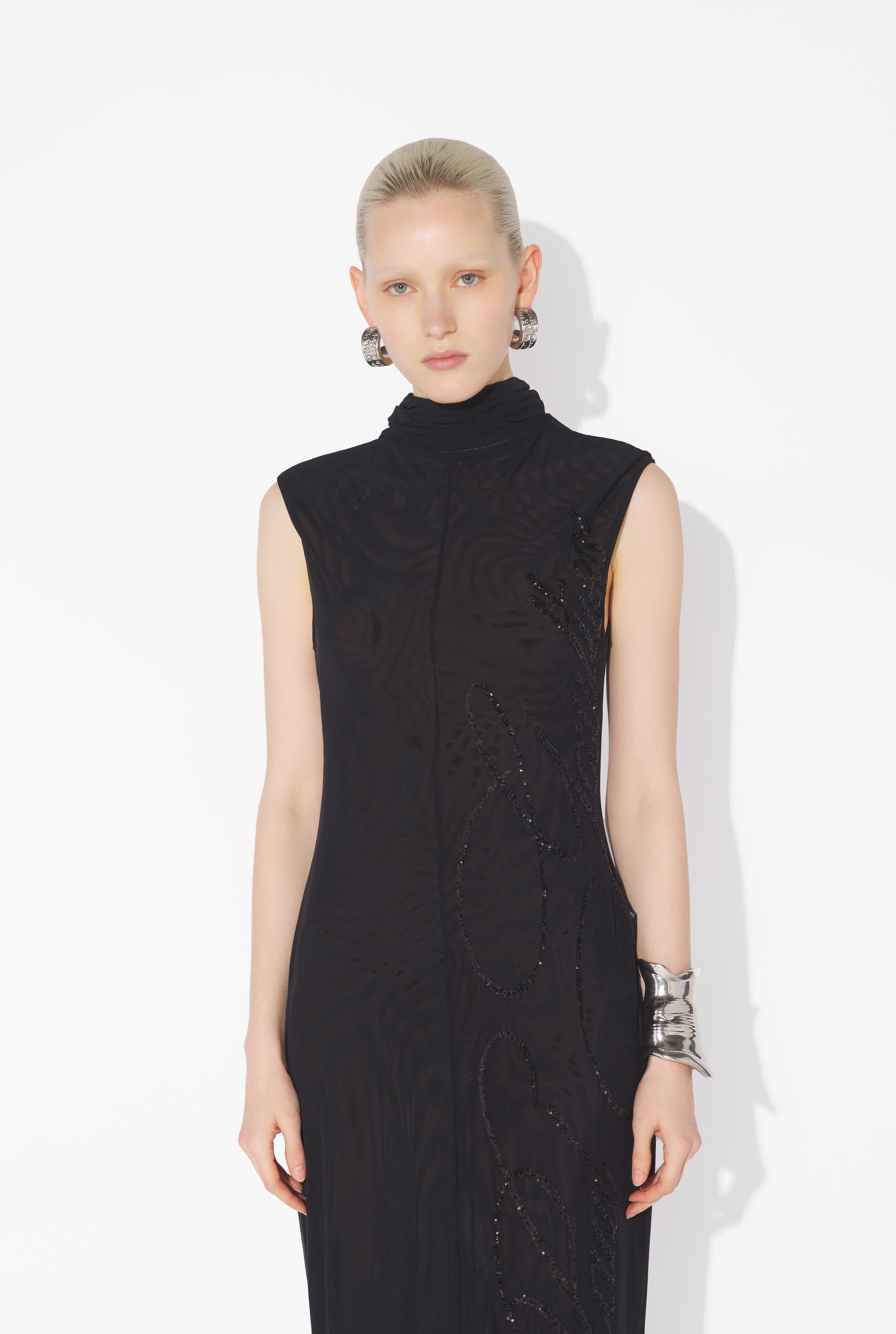 THE LONG SEQUIN DRESS - 8