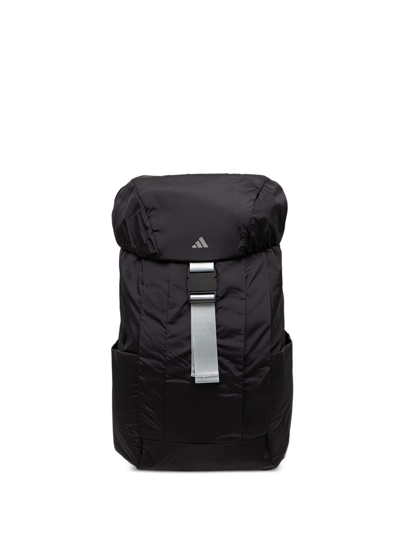 buckle fastening backpack 1