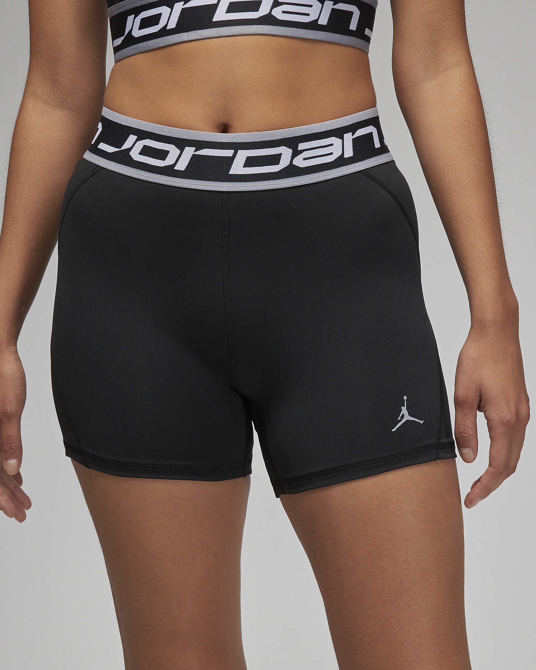 Jordan Sport Women's 5" Shorts - 2
