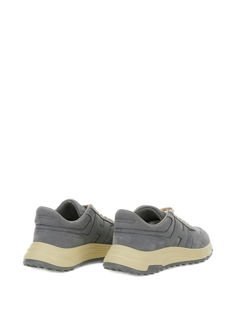 Hyperlight logo sneakers 3