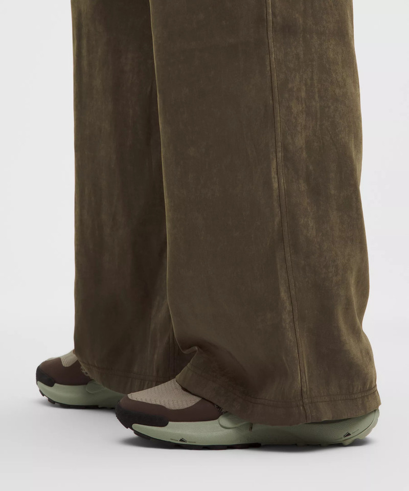Matte Satin Relaxed-Fit Mid-Rise Cargo Pant 7