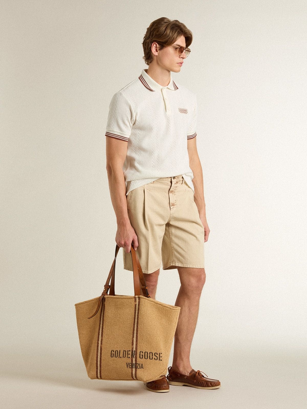 Men's Bermuda shorts in beige denim with a lived-in look finish - 3