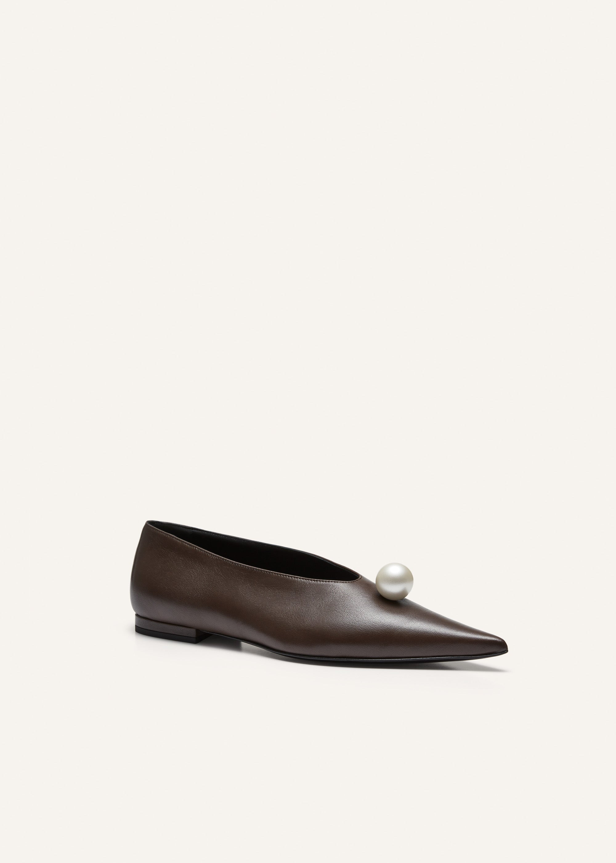 Pointed pearl ballet flats in brown leather - 2