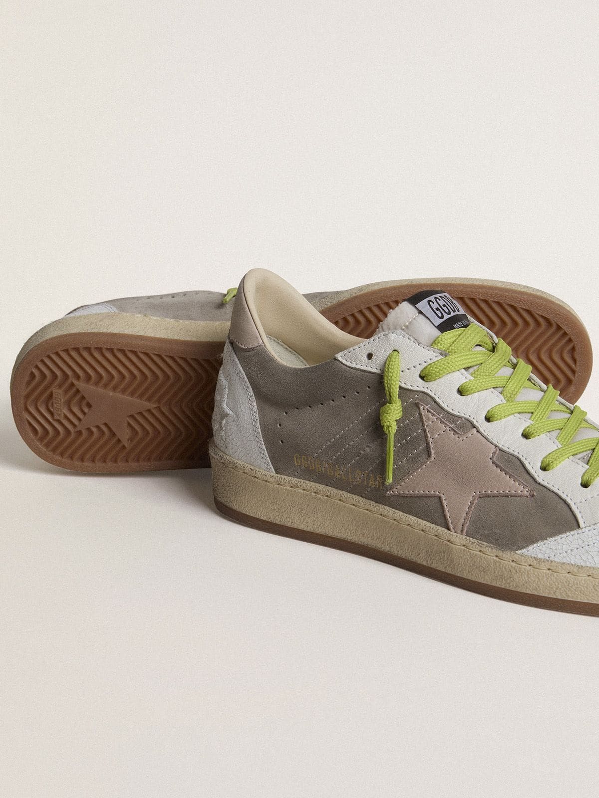 Men’s Ball Star in gray suede with old rose suede star and beige leather heel tab - 3