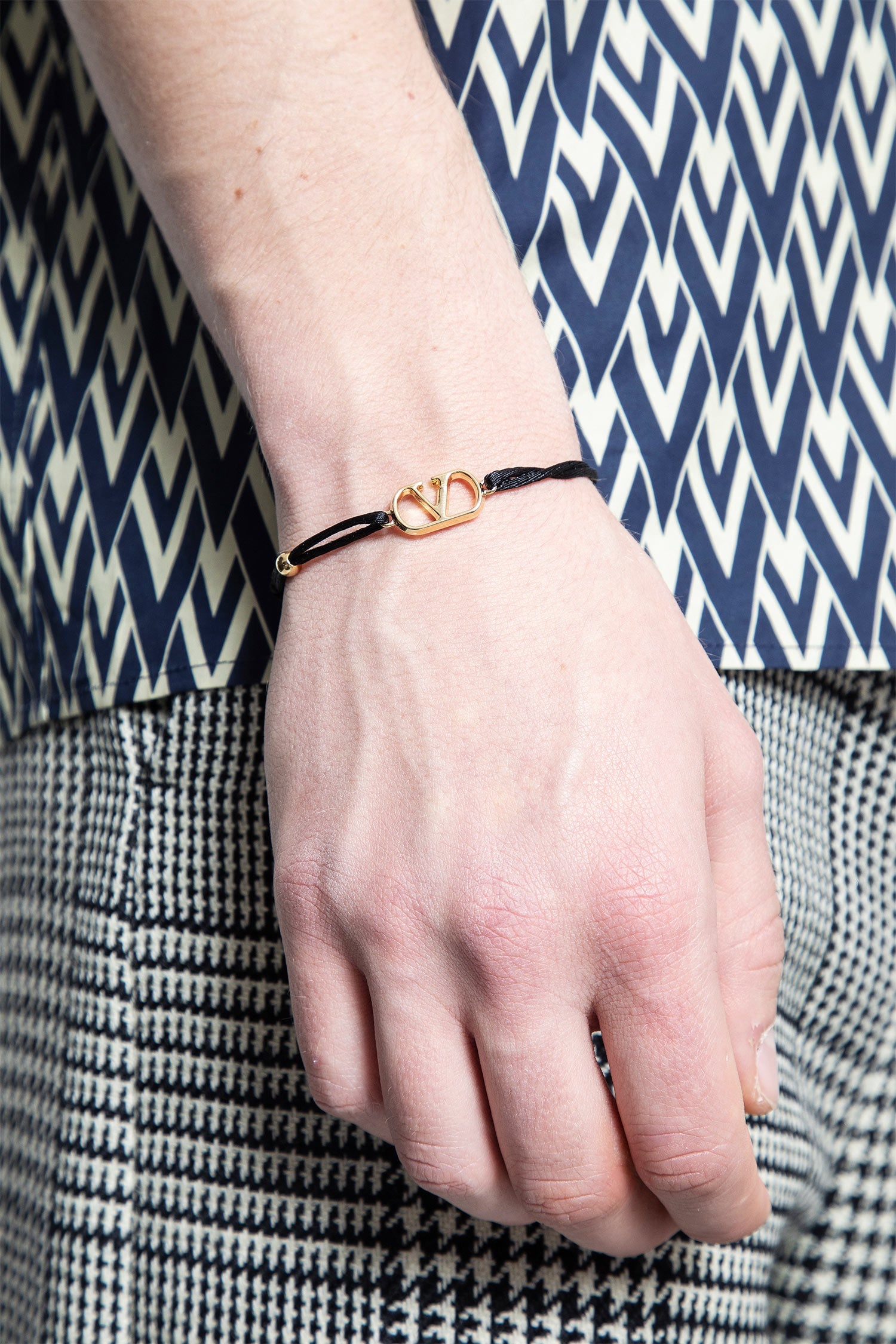Vlogo-Signature-Cotton-Bracelet - 3