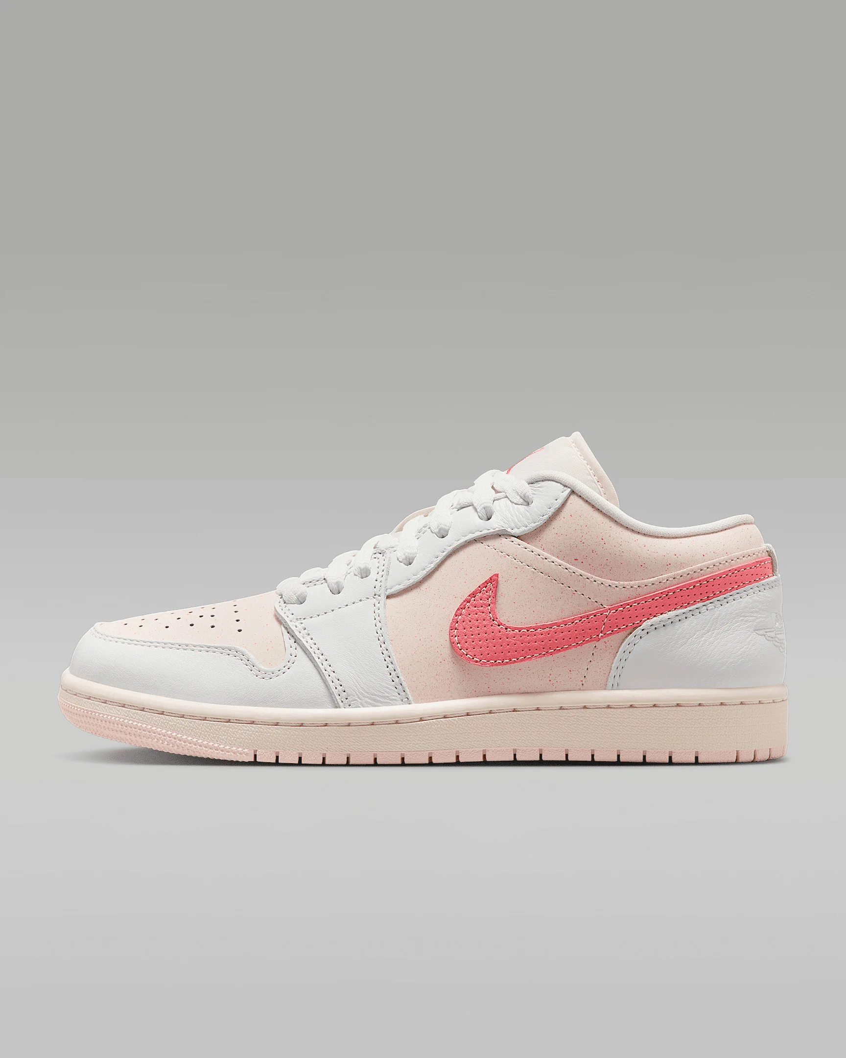 Air Jordan 1 Low SE Women's Shoes - 1