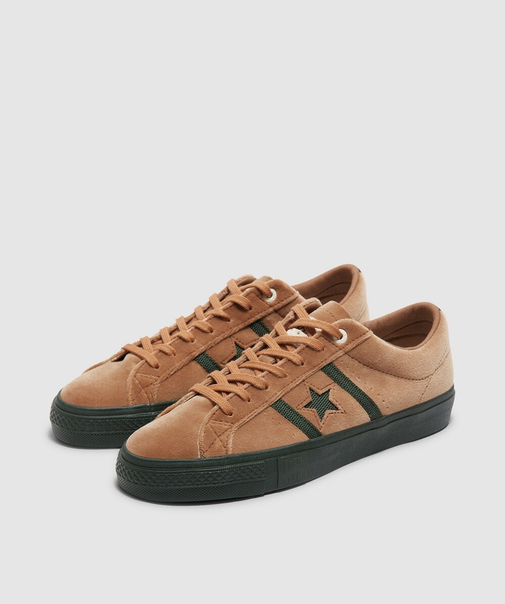x Undefeated one star academy pro sneaker - 2