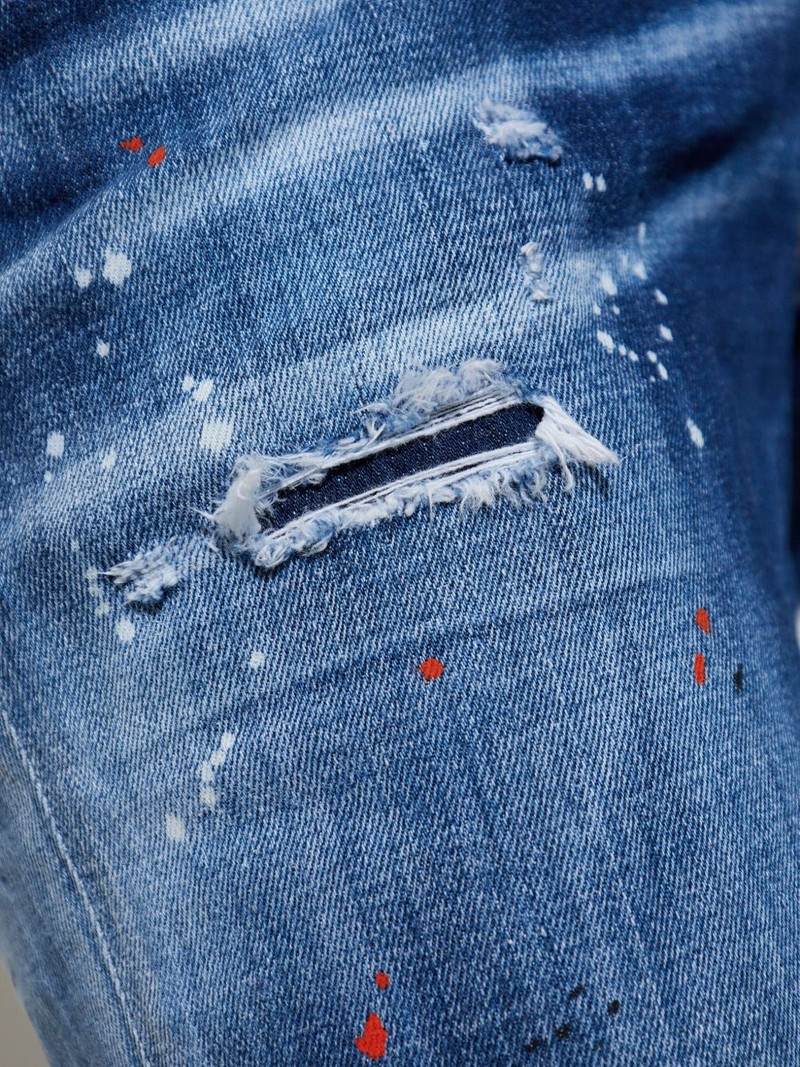 whiskering-effect skinny jeans 5