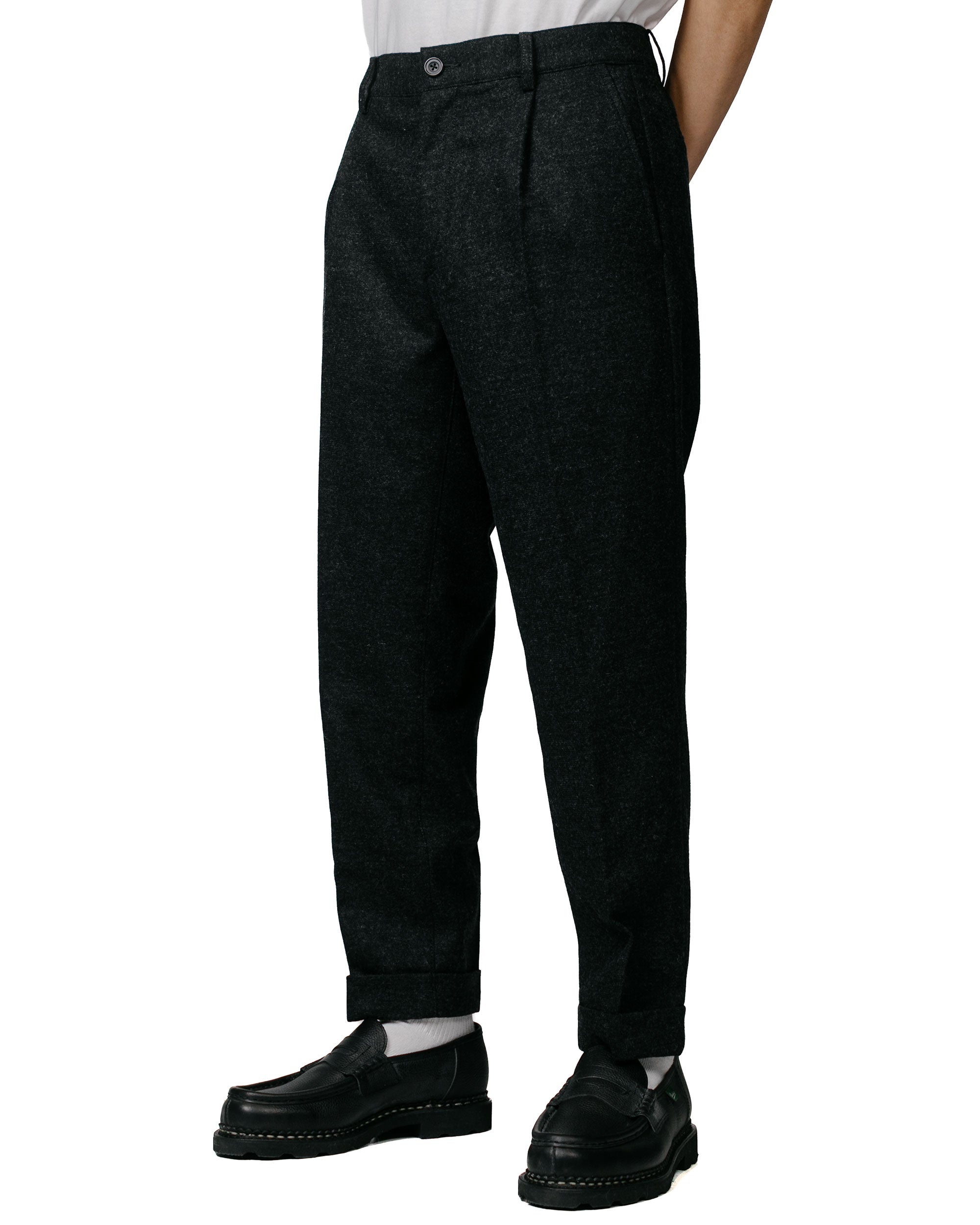 1Pleat Wool Cashmere Charcoal Grey - 2