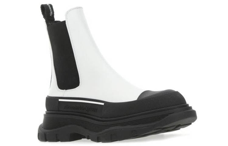 (WMNS) Alexander McQueen Tread Slick Boots 'White Black' 635714WHZ649403 - 3