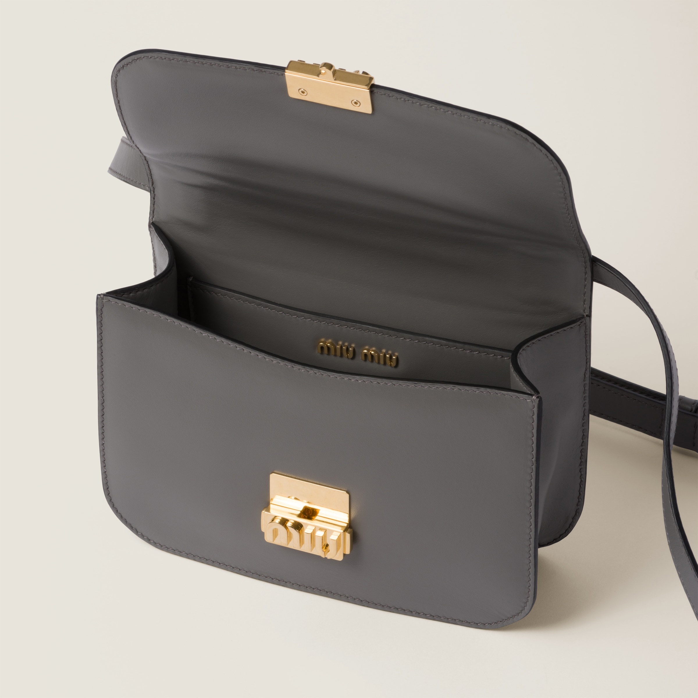 Leather shoulder bag - 5
