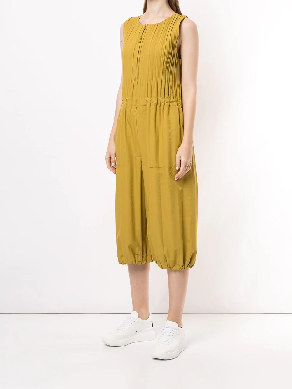 Jaunty pleated jumpsuit - 3