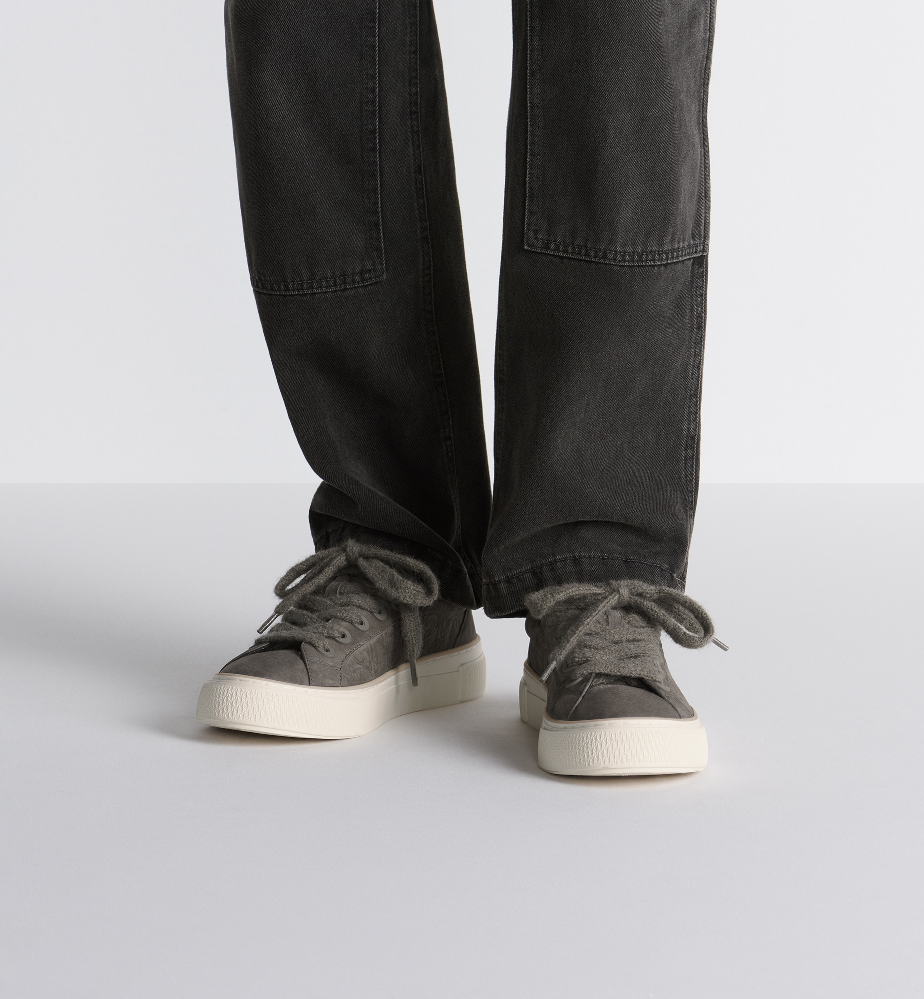 B33 Spin Sneaker - 2