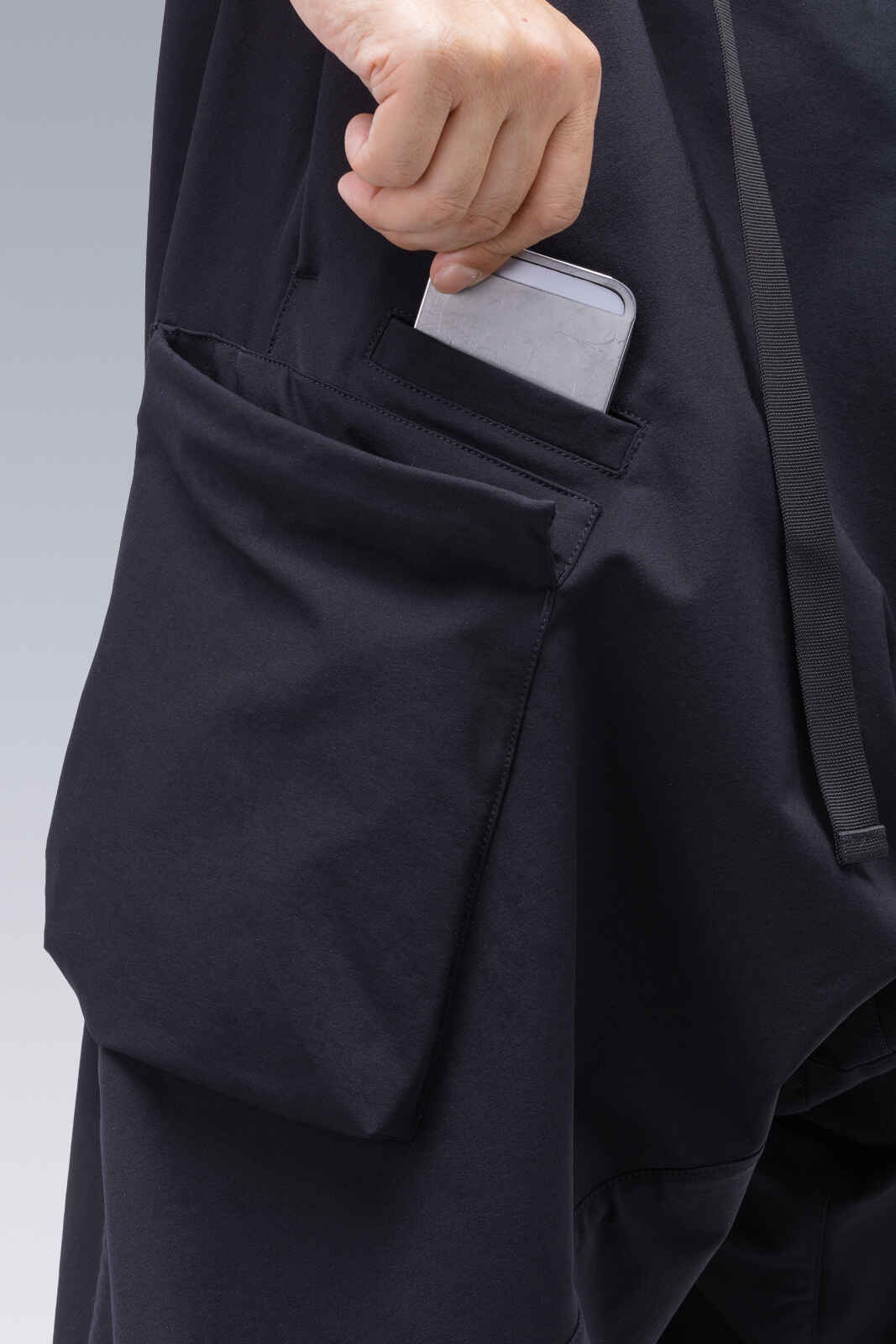 P30A-DS schoeller® Dryskin™ Ultrawide Drawcord Cargo Trouser Black - 28