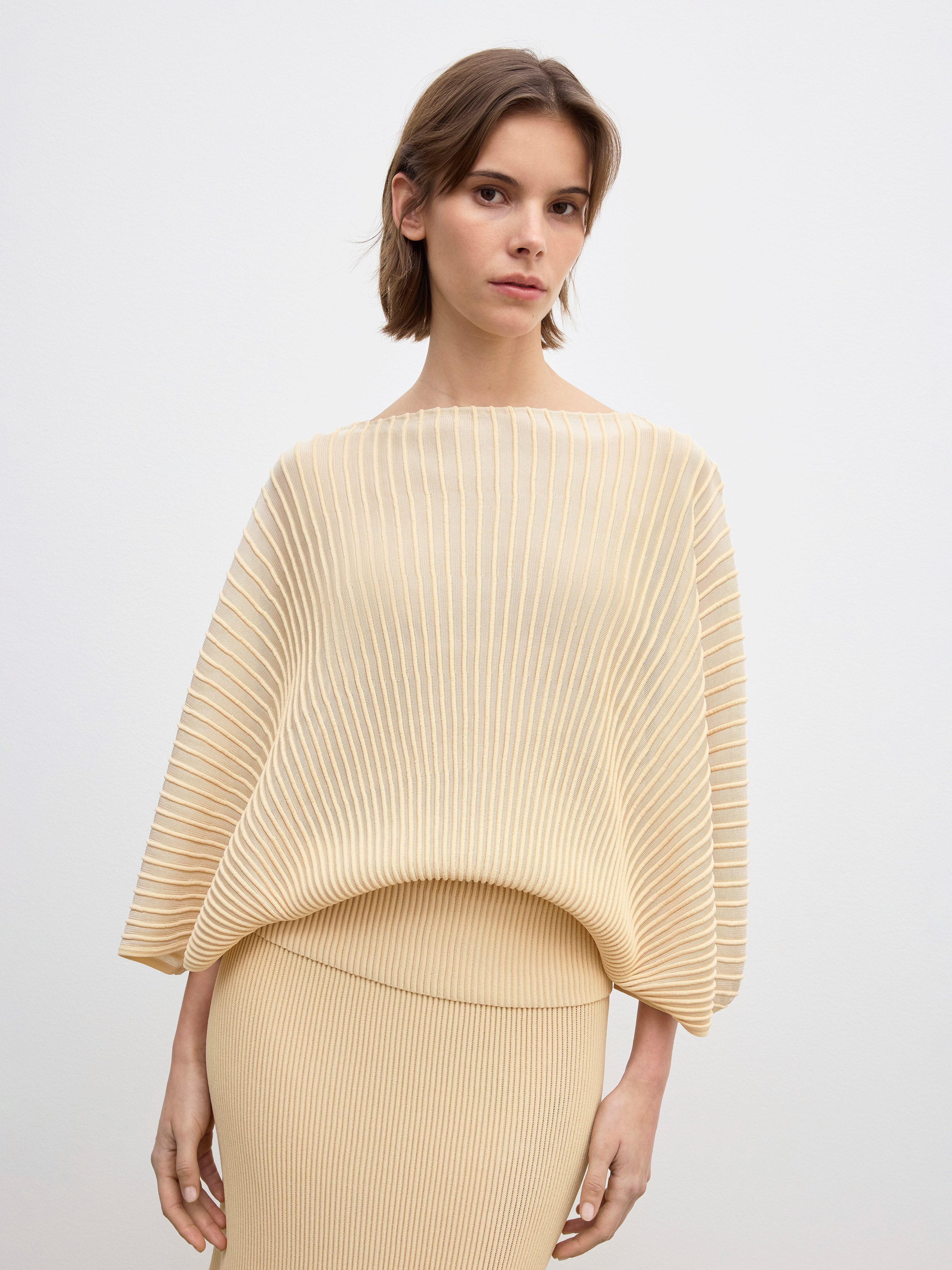 Knitted flared top - 2