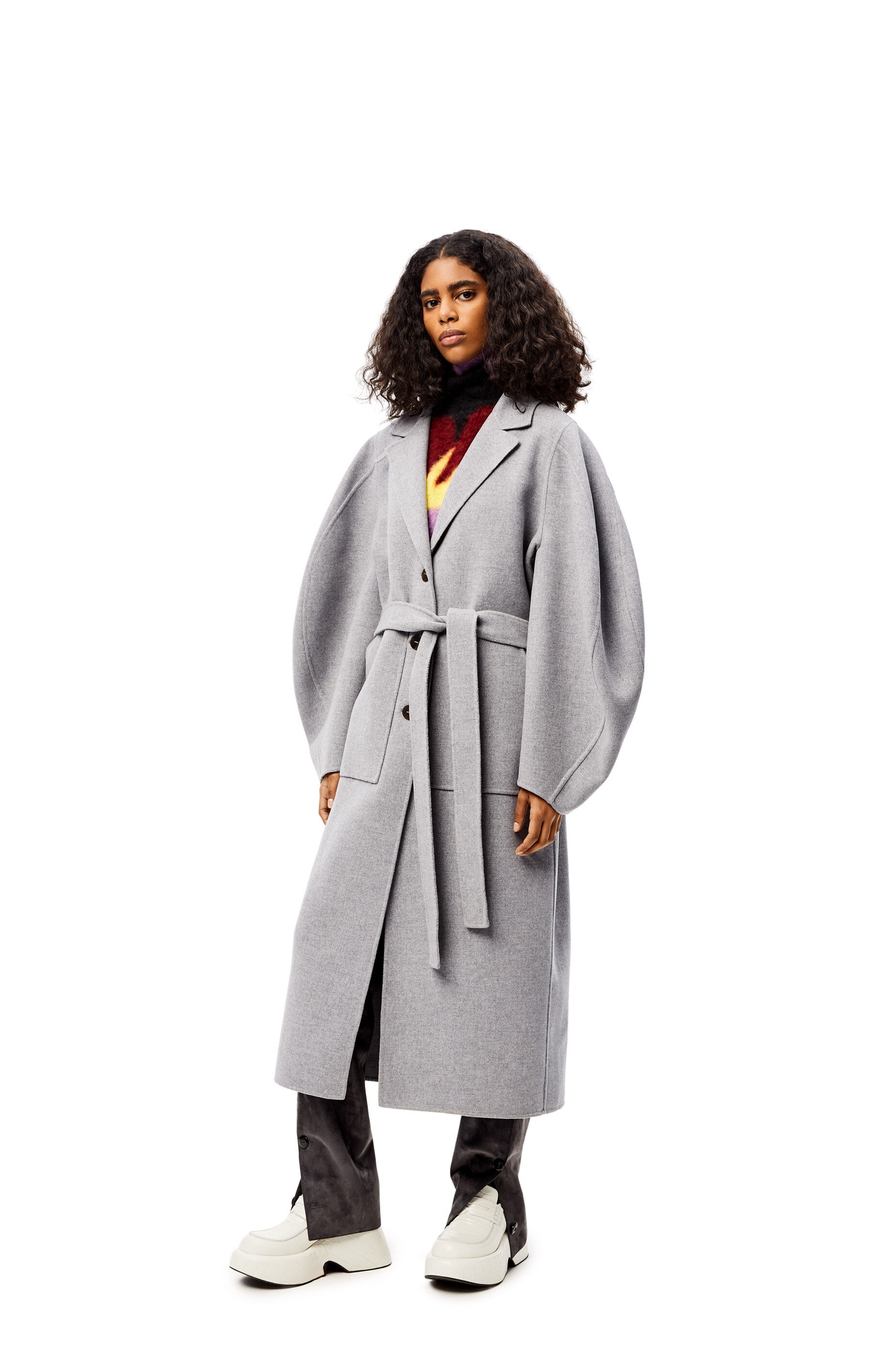Circular sleeve belted coat in wool and cashmere - 3
