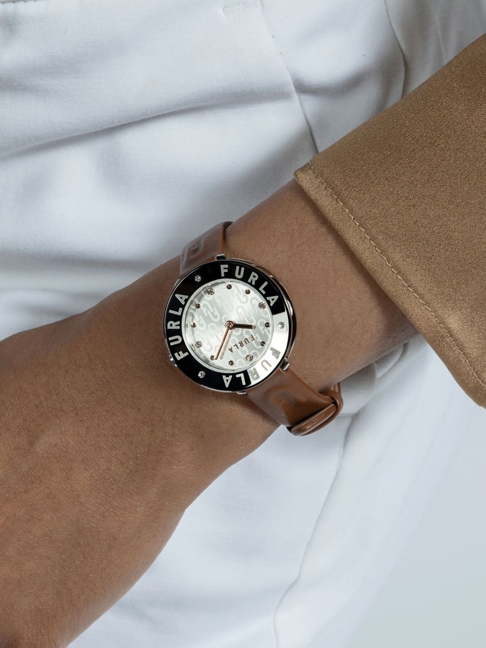 Essential watch - 5