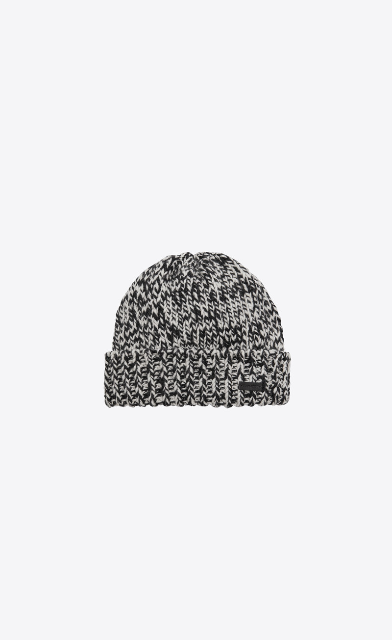 cuffed beanie in wool 1