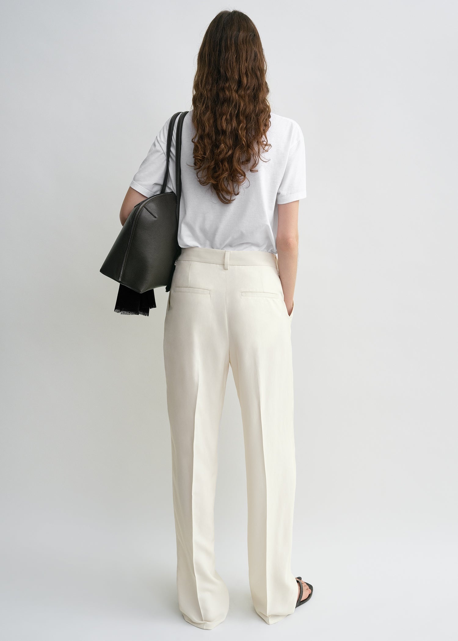 Double-pleat fluid trousers ecru - 4