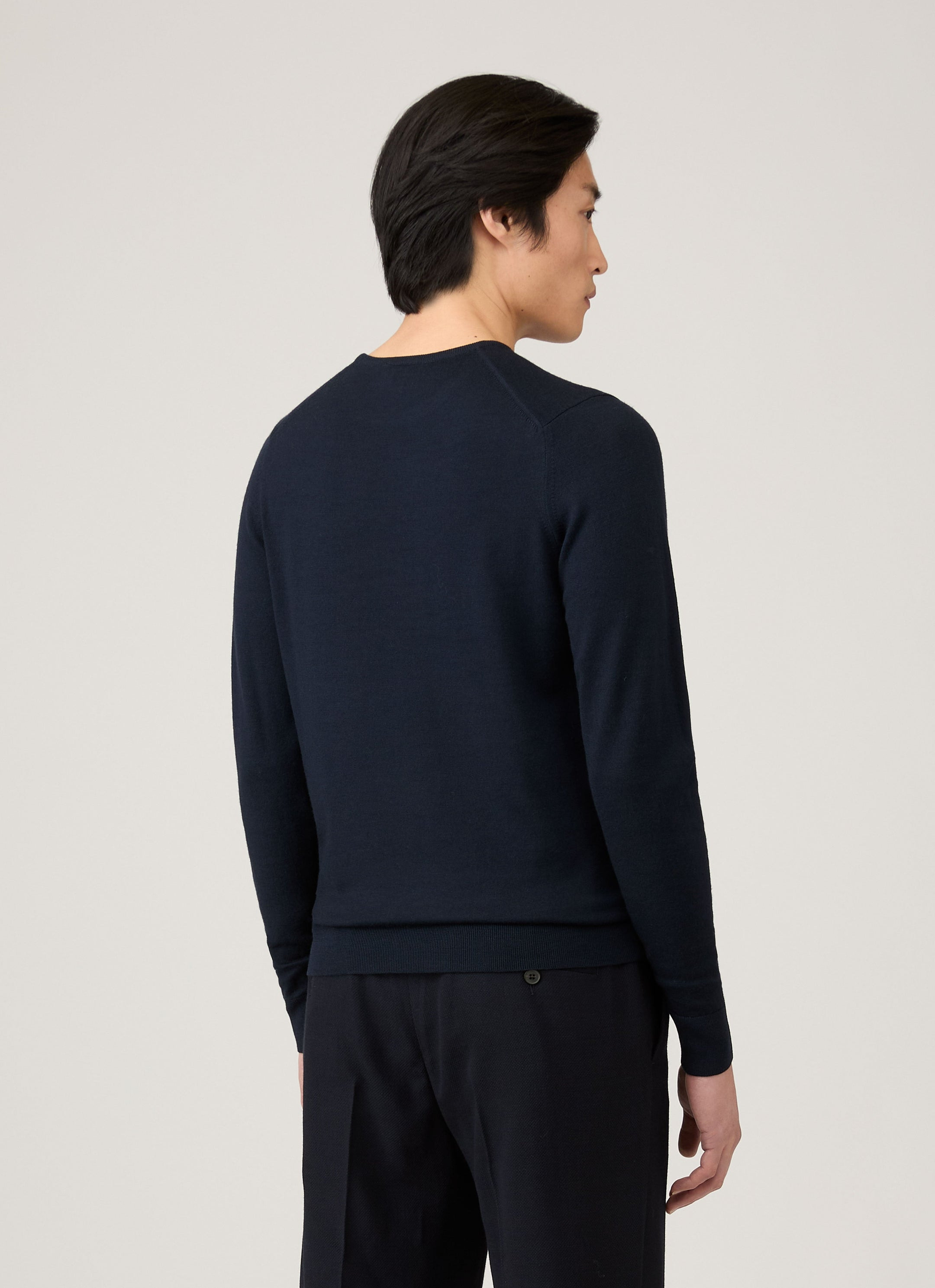 Extra‑Fine Merino Crew Neck - 5
