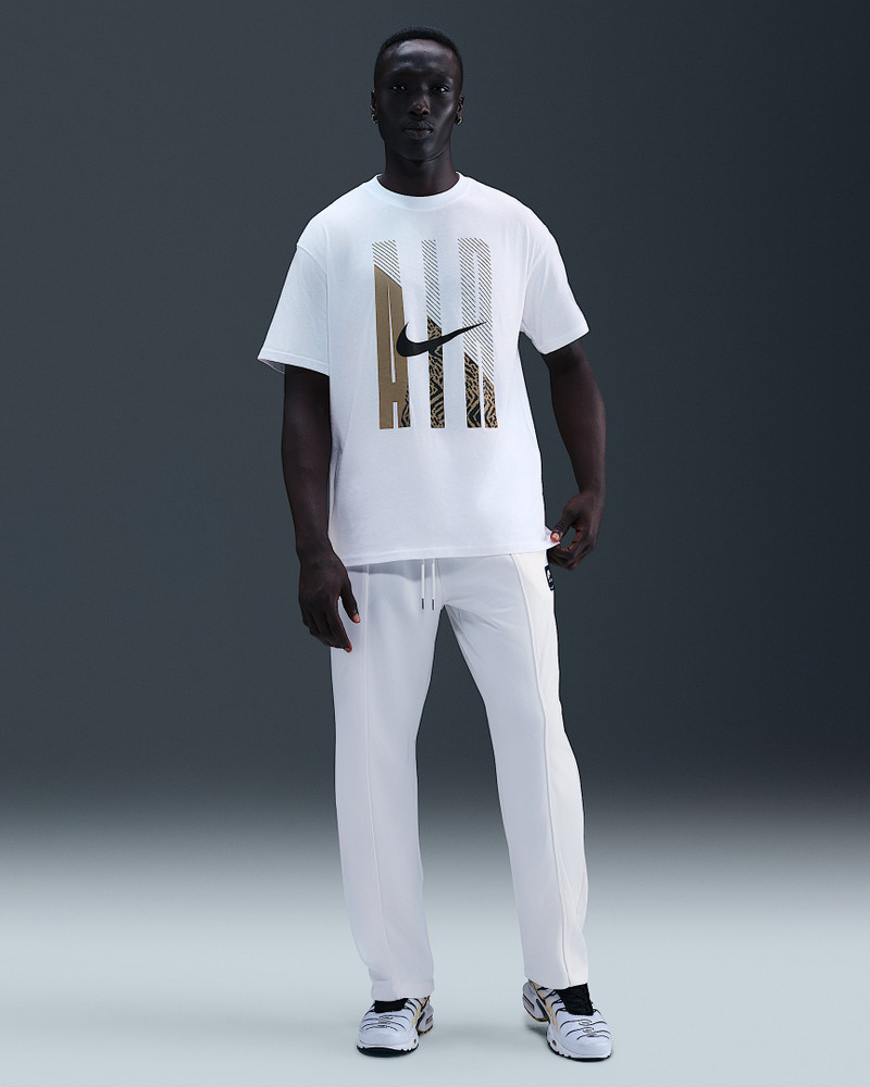 Nike Sportswear Men's Max90 T-Shirt 4