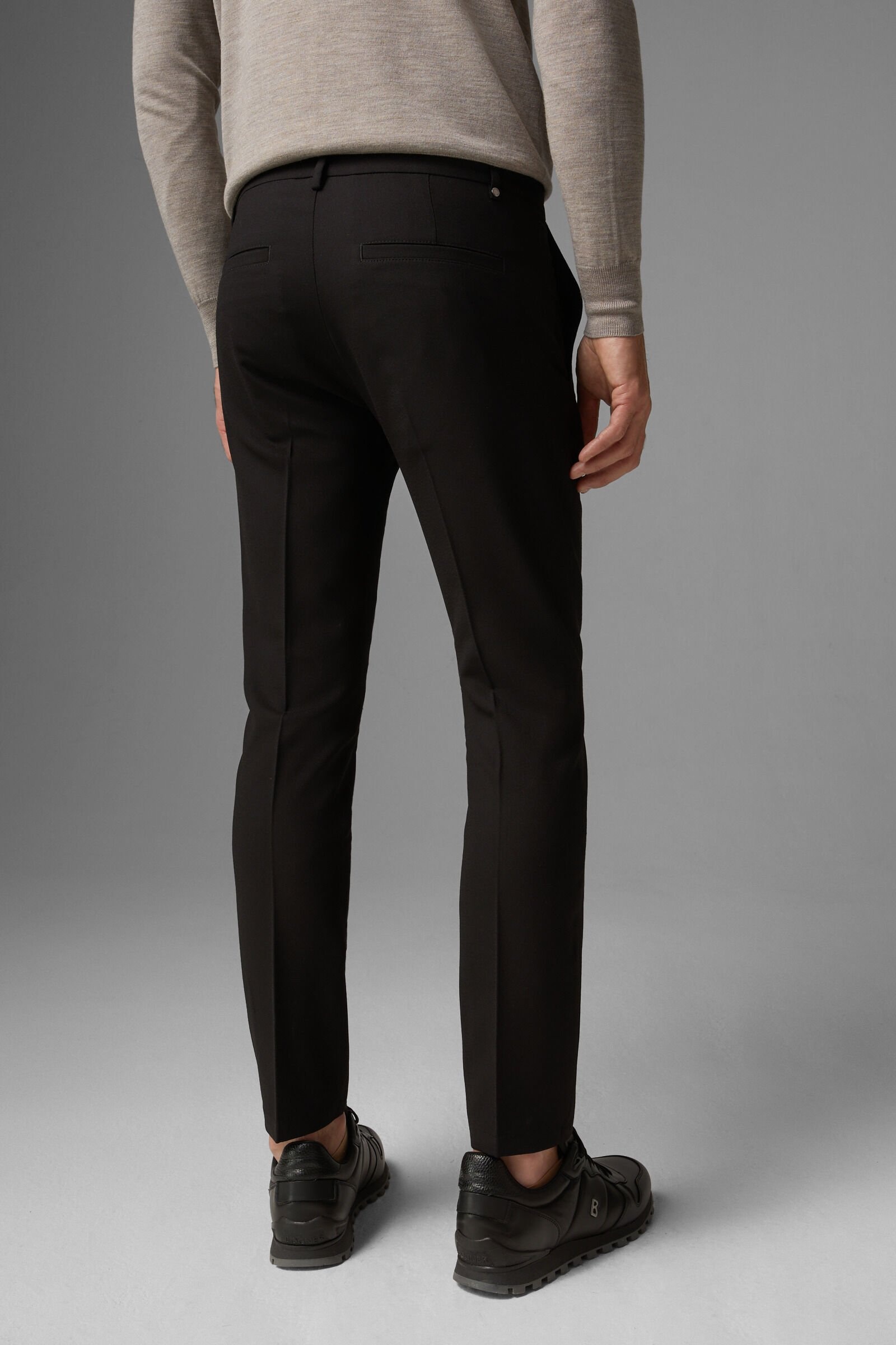 Riley Business jogging pants in Black - 3