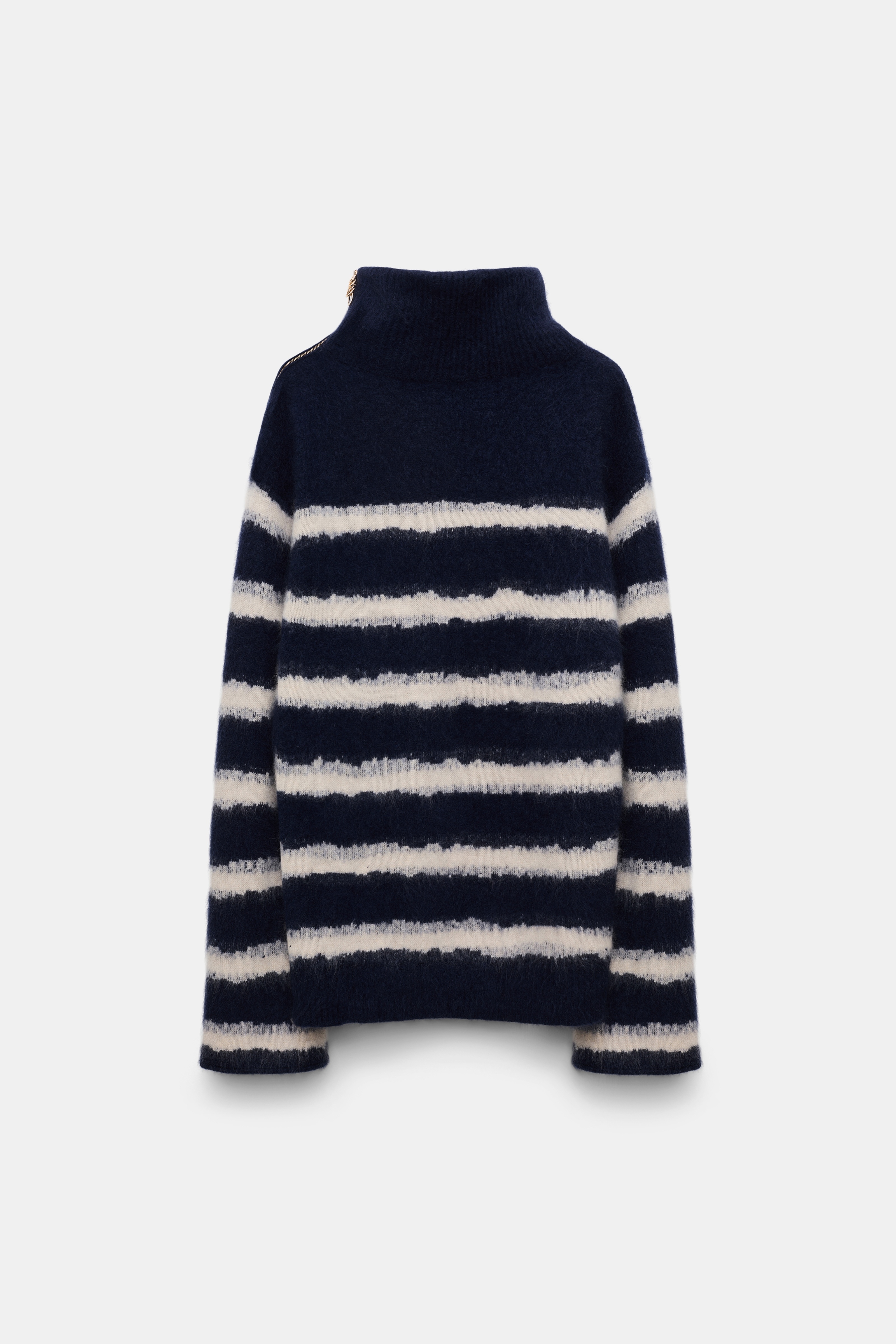 FLUFFY STATEMENTS pullover - 8