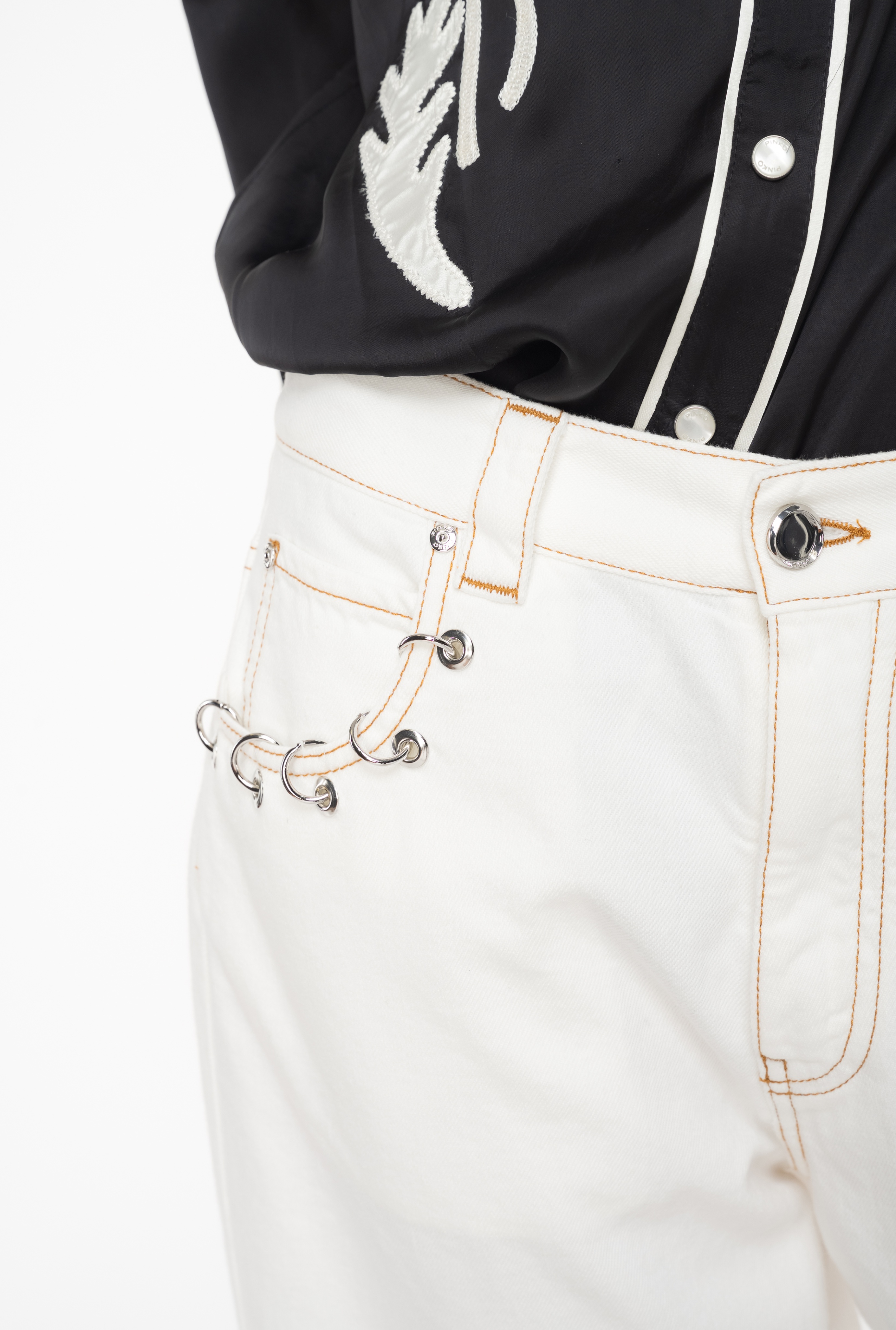 BULL BERMUDA SHORTS WITH PIERCING DETAIL - 4