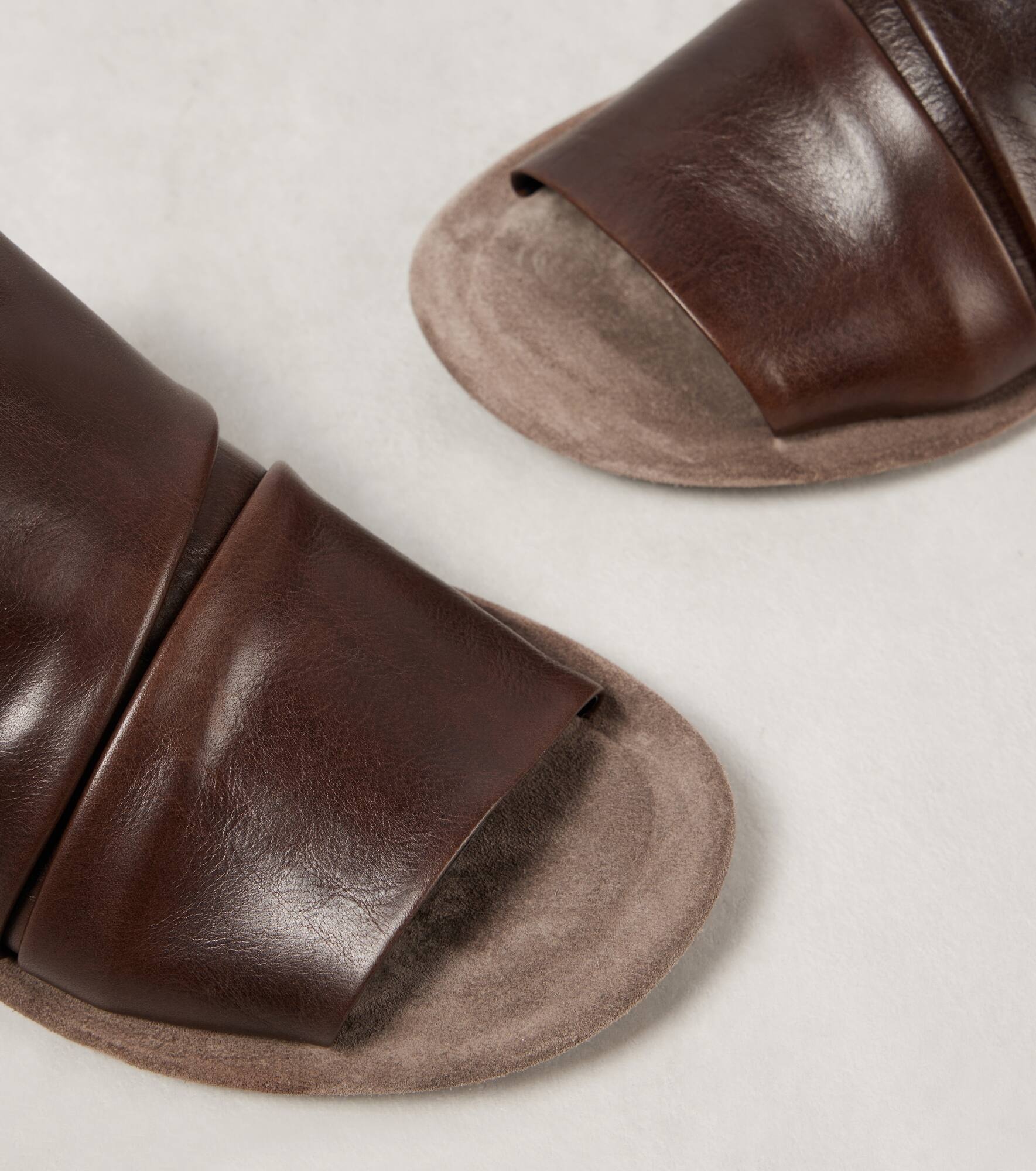 Ruched leather slides - 5