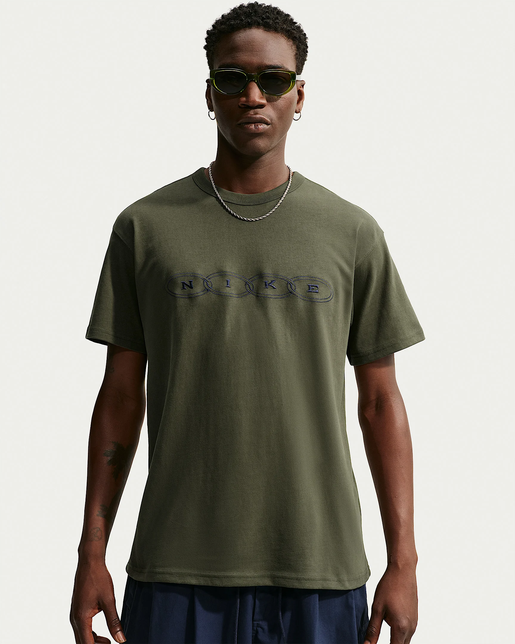 Nike Sportswear Premium Essentials T-Shirt - 1
