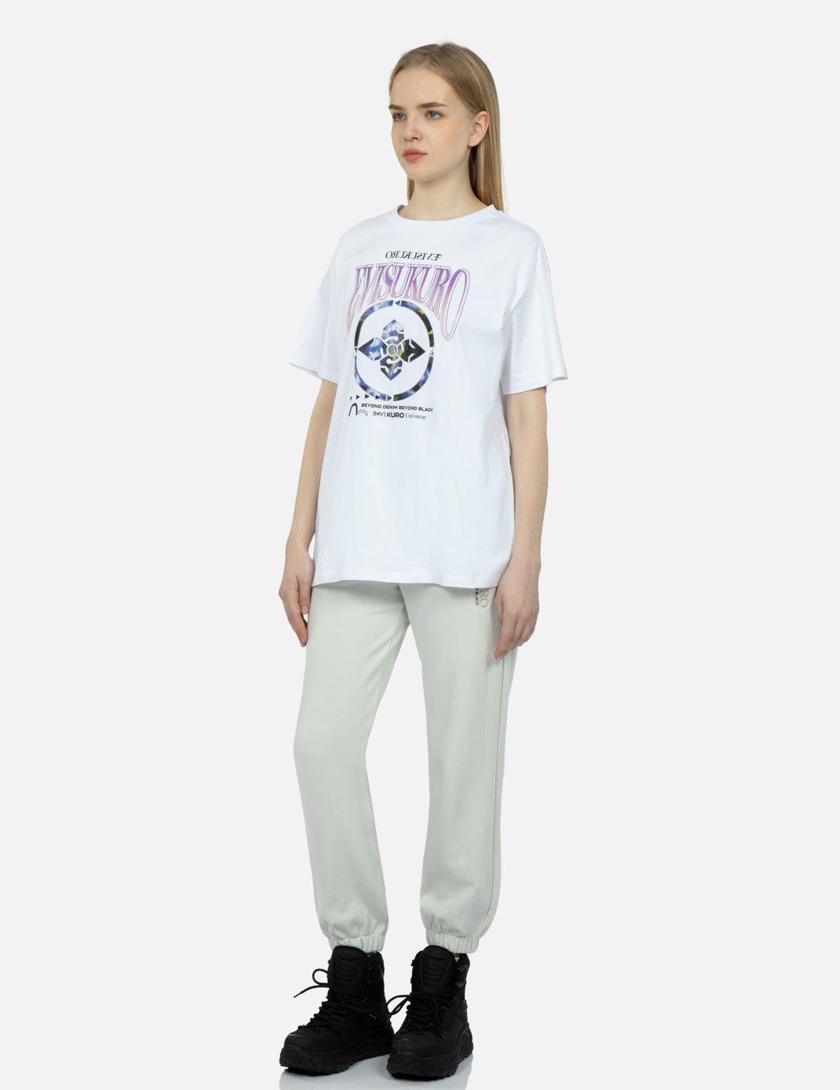 Gradiant Abstract Pattern Kamon Print T-Shirt - 3