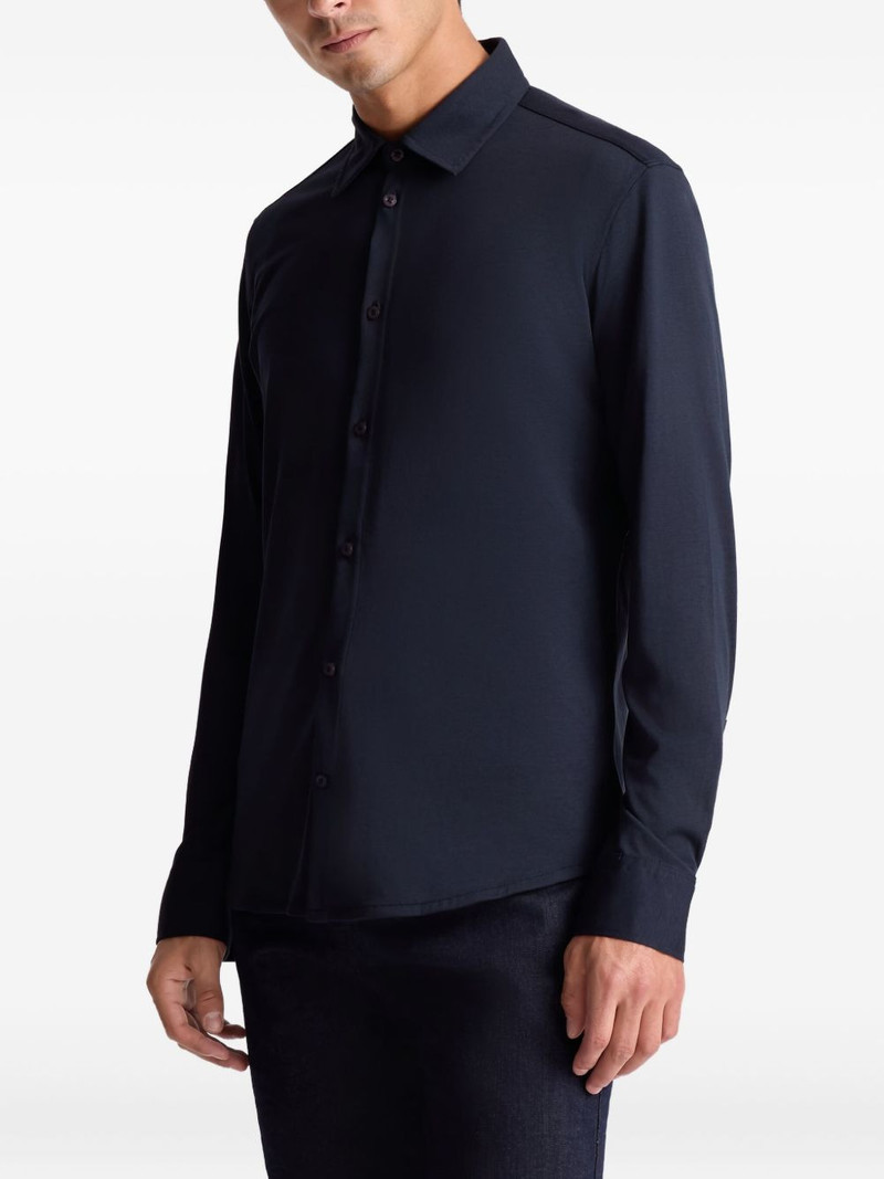 long-sleeve buttoned shirt 4