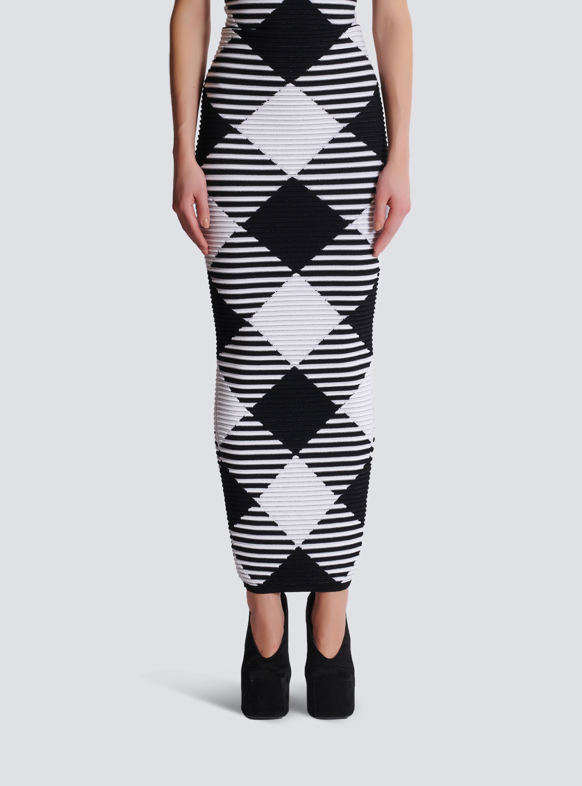 Mid-length skirt in rolled gingham knit - 5