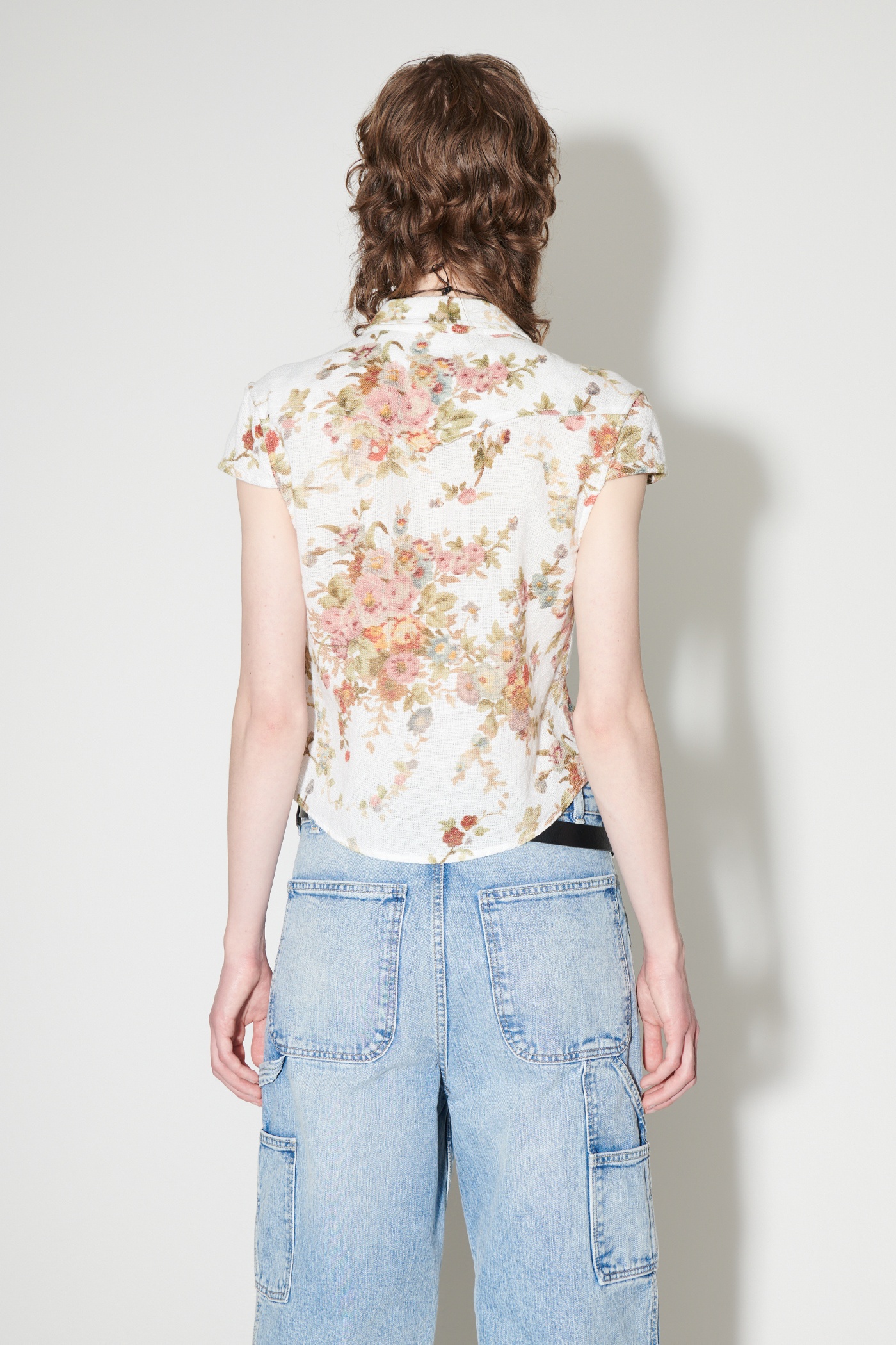 Daisy Shirt Shortsleeve White Floral Tapestry Print - 5